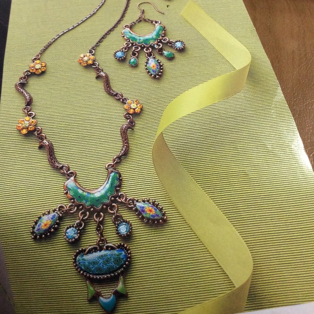 “Seaside Embrace” Necklace And Earrings